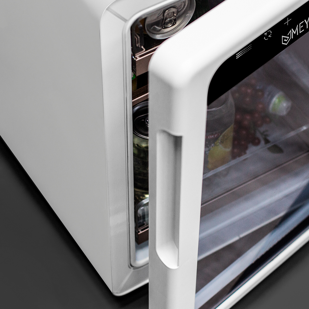 картинка Холодильник для косметики и напитков Meyvel MD35-WHITE 