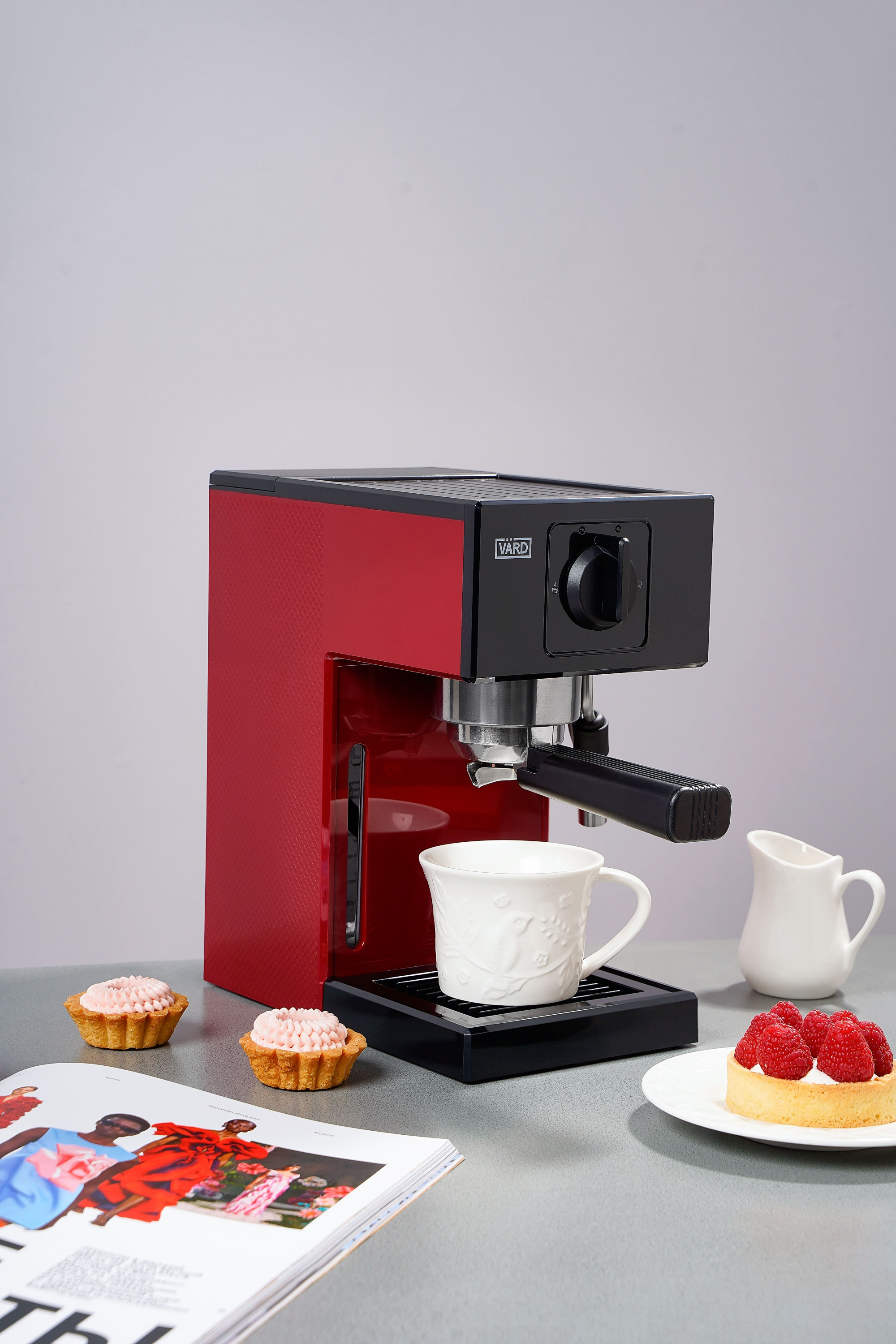 картинка Кофеварка Vard VCPA1V красный 