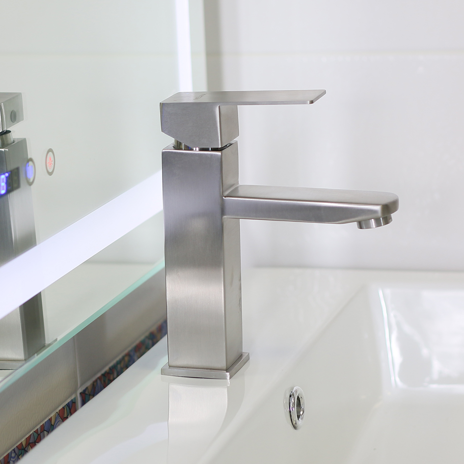 картинка Смеситель Melana F610201 CUBO высокий излив нержавеющая сталь 