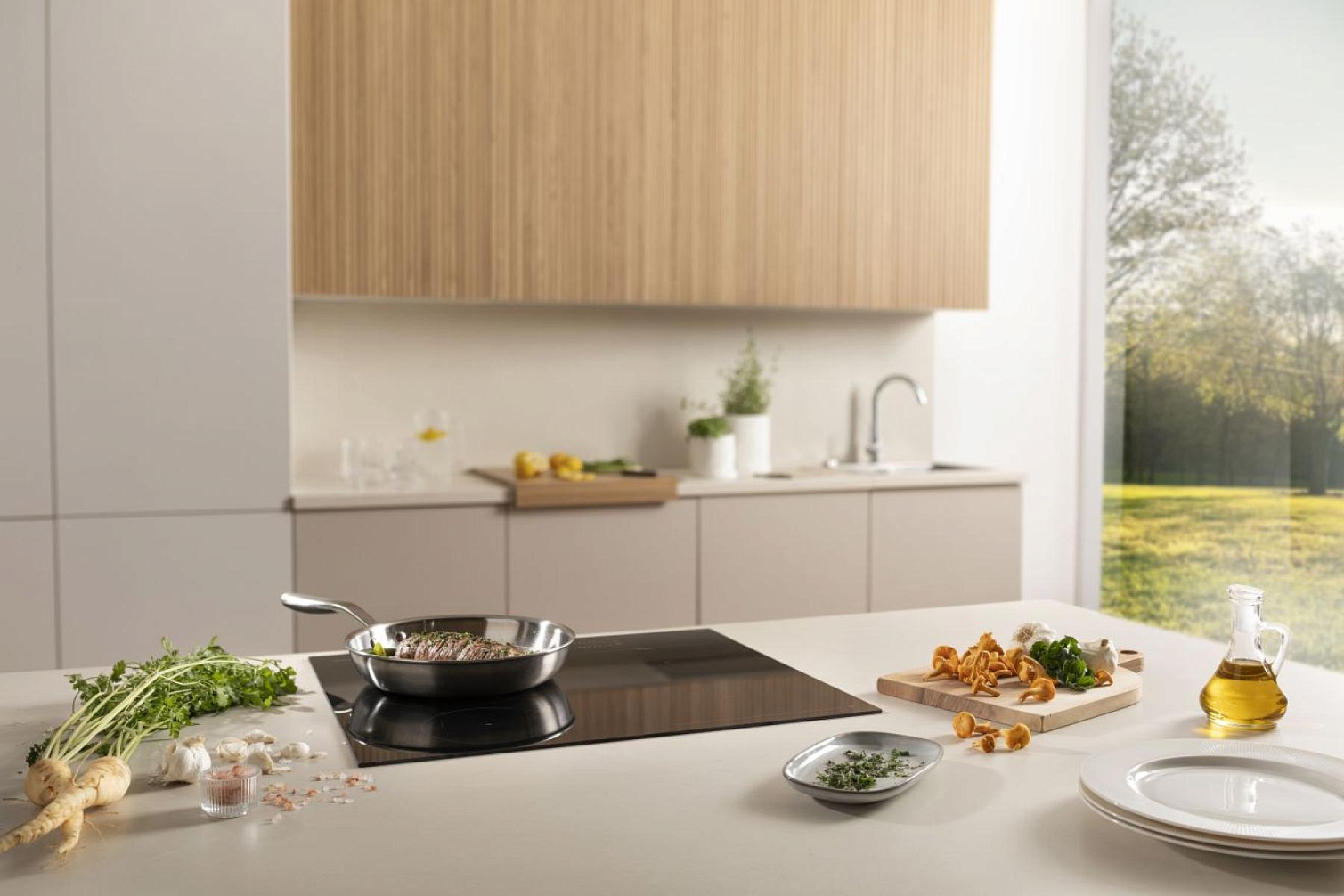 картинка Индукционная варочная панель Gorenje GI6442BSCE 