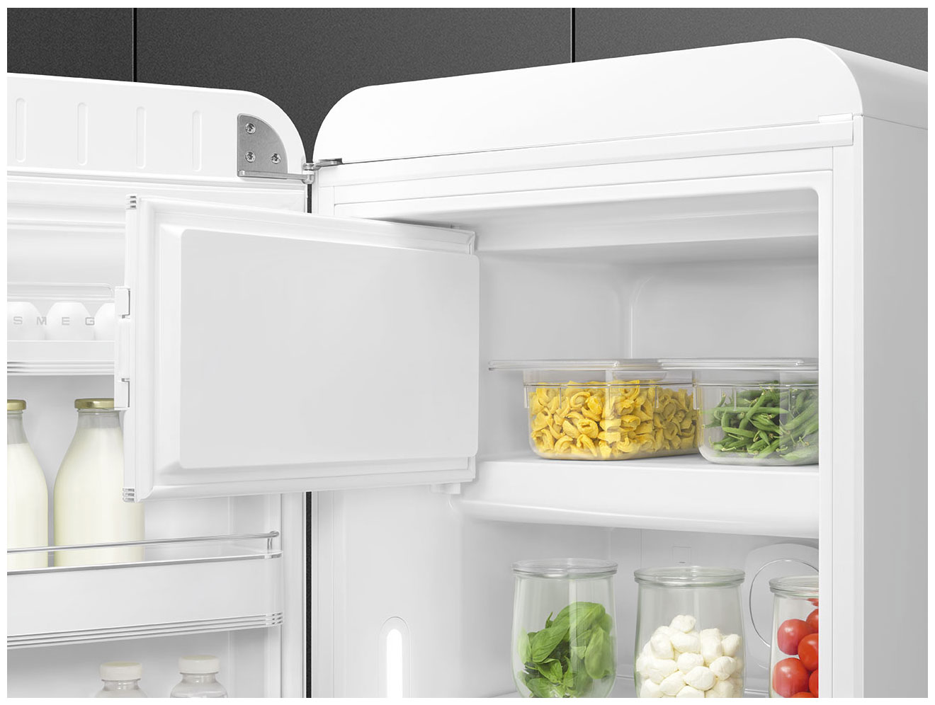 картинка Отдельностоящий холодильник Smeg FAB28LWH5 