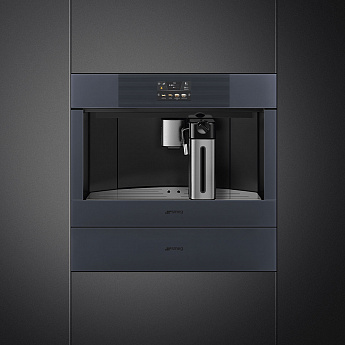 картинка Кофемашина Smeg CMS4303XRU 