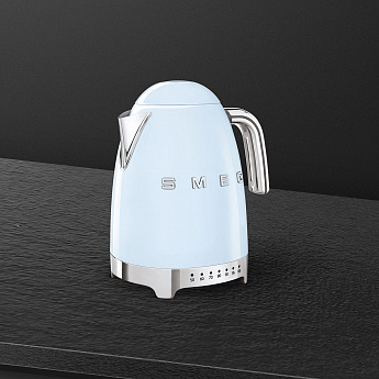 картинка Чайник Smeg KLF04PBEU 