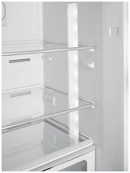 картинка Отдельностоящий холодильник Smeg FAB32LWH5 