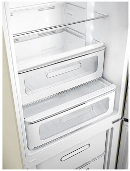 картинка Отдельностоящий холодильник Smeg FAB32RCR5 