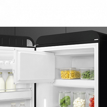 картинка Отдельностоящий холодильник Smeg FAB28LBL6 черный 