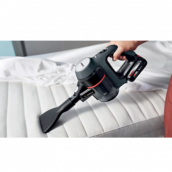 картинка Пылесос вертикальный Bosch BBS712A черный 